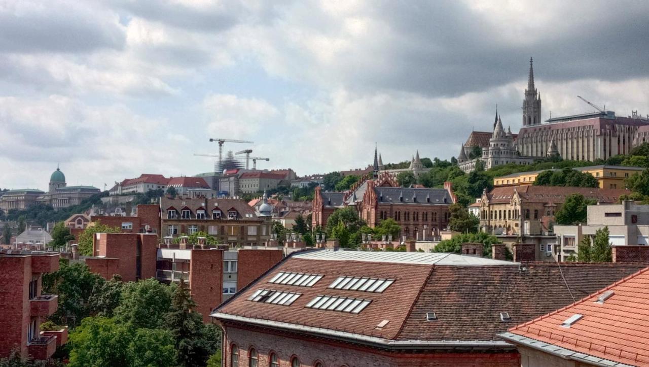 Buda Super Panorama Budapest Esterno foto